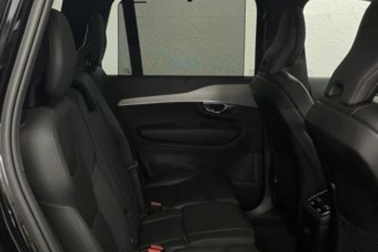 Volvo XC90 XC90 T8 PLUS DARK RECH AWD 7SITZ+PANO+STANDHZG+