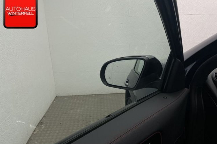 Mercedes-Benz GLA 220 GLA 220 d AMG NIGHT CARBON 20Z+KAMERA+KEYLESS+