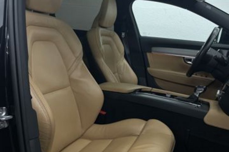 Volvo V90 Cross Country V90 Cross Country D4 AWD Pro MEMO+STANDHZG+AHK