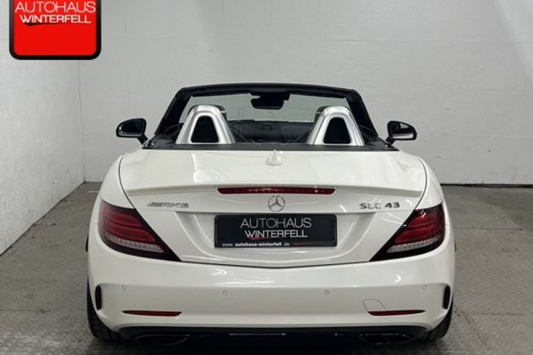 Mercedes-Benz SLC 43 AMG SLC 43 AMG PERFOR CARBON KAMERA+MEMO+KEYLESS