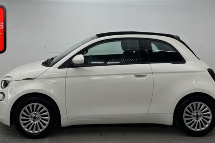 Fiat 500e 500e Cabrio KAMERA+KEYLESS+SITZHEIZUNG+CARPLAY+