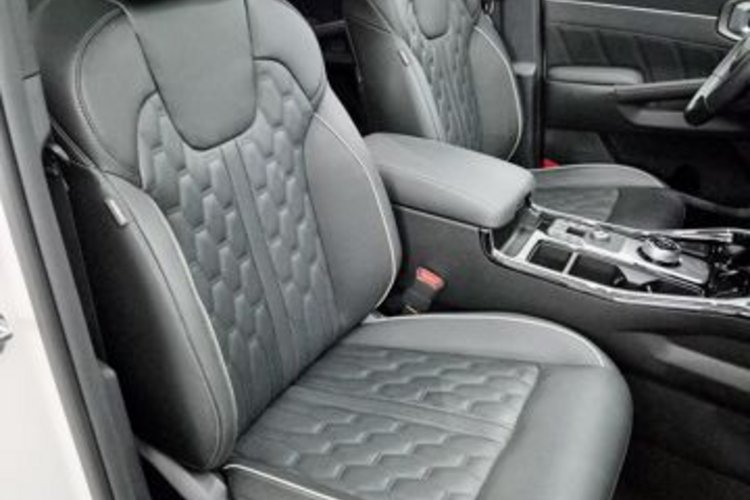 Kia Sorento Sorento Platinum 4WD Plug-In Hybrid PANO+AHK+360
