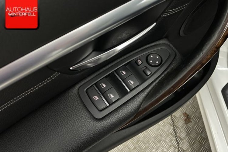 BMW 330 330 d Touring Luxury Line AHK+ADAP-LED+KAMERA+