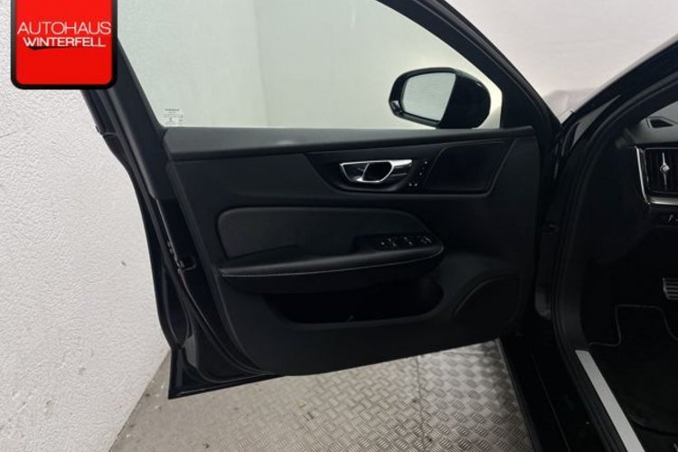 Volvo S60 S60 T8 R-DESIGN RECH AWD LED+H/K+KEYLESS+KAMERA+