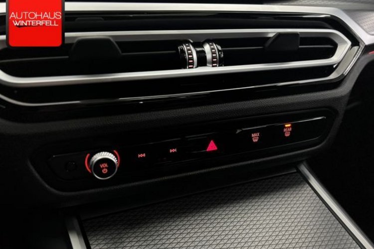 BMW 330 330e Touring xDrive M SPORT PANO+HUD+HIFI+ACC+