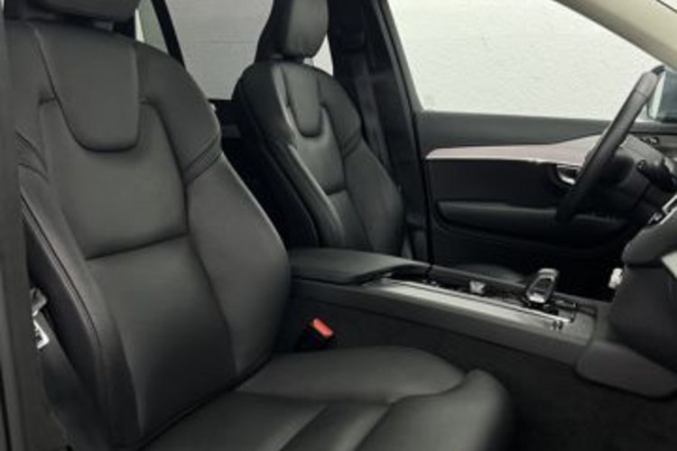 Volvo XC90 XC90 B5 D AWD ULTIMATE BRIGHT 7SITZ+PANO+NUBUK+