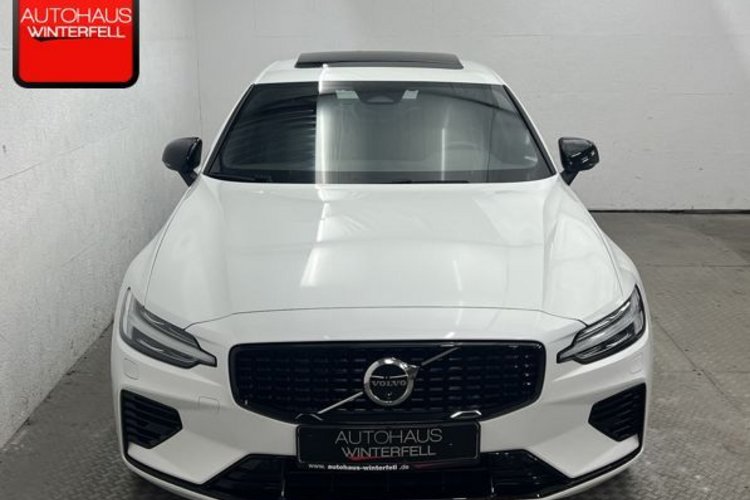 Volvo S60 S60 T8 AWD PLUS DARK RECH PANO+360+MEMO+STANDHZG