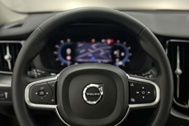 Volvo XC60 XC60 B4 D PANO+MEMORY+H&amp;K+4ZONEN+KAMERA+VOLL-LED