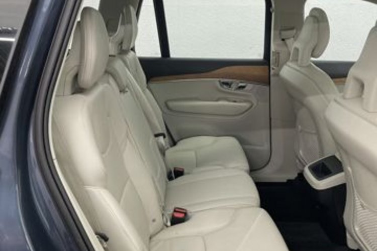 Volvo XC90 XC90 B5 AWD PANO+22Z+HUD+H&amp;K+KAMERA+LED+ALARM+