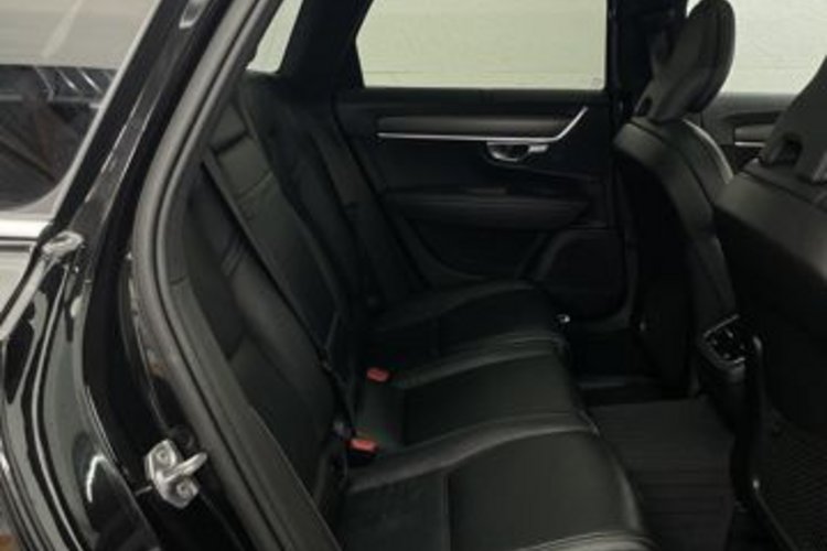 Volvo V90 V90 T5 R-DESIGN CARBON PANO+AHK+LUFT+HUD+360+LED