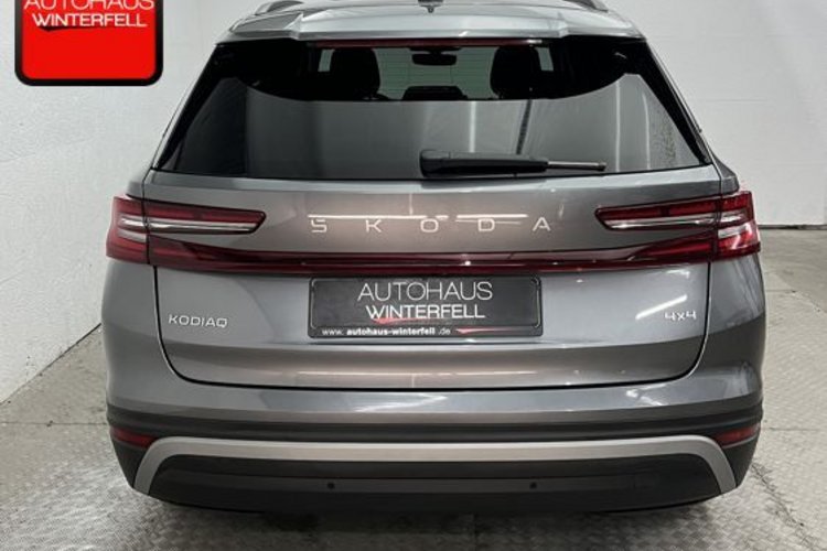 Skoda Kodiaq Kodiaq 2.0 4x4 Selection 7SITZ+PANO+AHK+360+HUD+