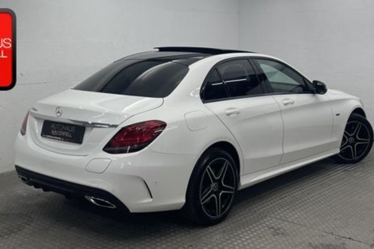 Mercedes-Benz C 300 C 300 de AMG NIGHT CARBON PANO+SITZKLIMA+KAMERA+