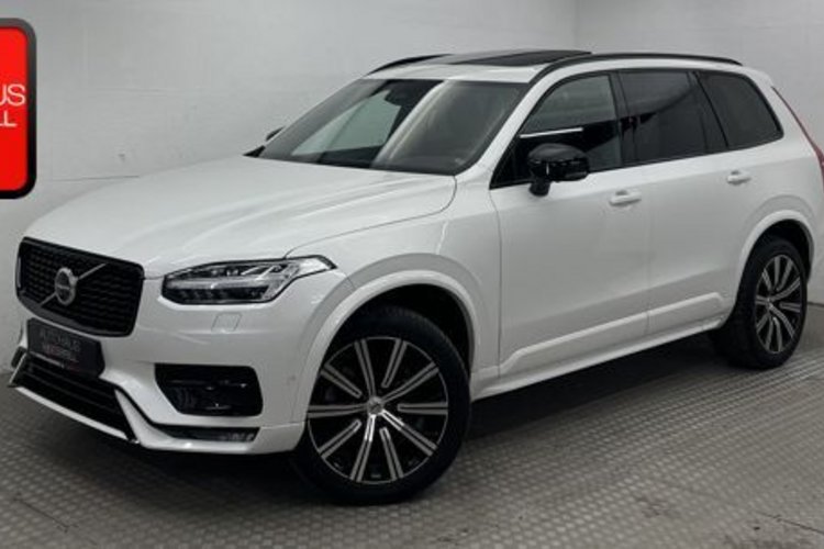 Volvo XC90 XC90 B5 D AWD Plus Dark 7SITZ+PANO+AHK+360+H&amp;K+