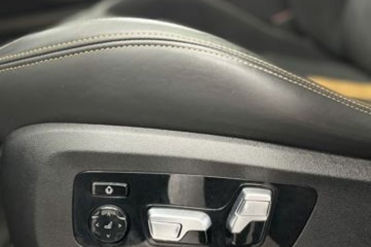 BMW X5 M X5 M Competition DRIVERS+22Z+LASER+AHK+MASSAGE+