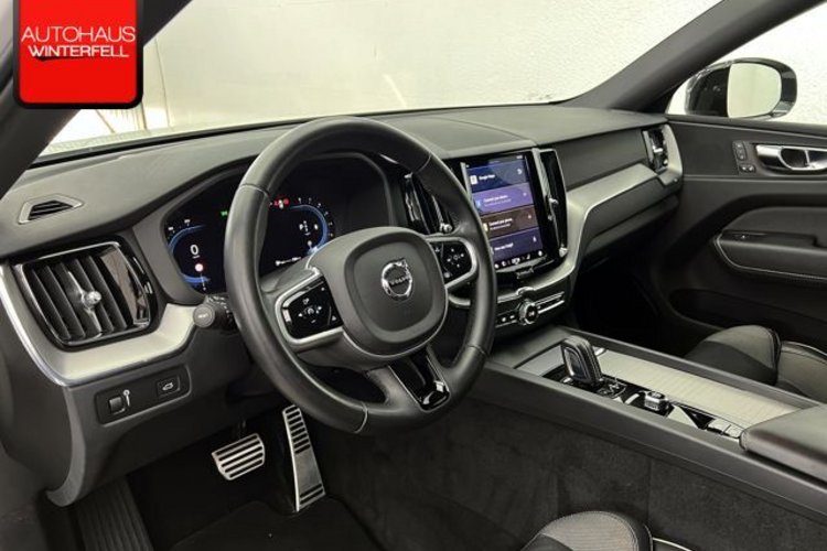 Volvo XC60 XC60 B5 B AWD R-DESIGN HUD+AHK+MEMORY+GOOGLE+LED