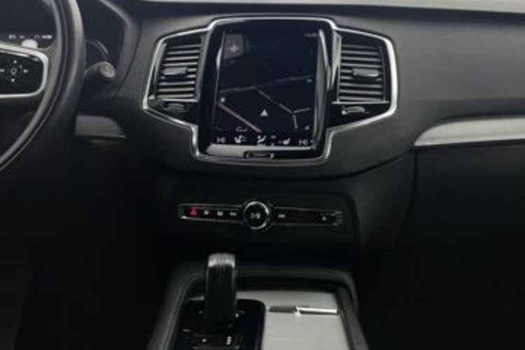 Volvo XC90 XC90 T8 AWD Recharge RDesign 7SITZ+AHK+KEYLESS+