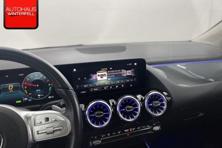 Mercedes-Benz GLA 250 GLA 250 e AMG NIGHT EXKLUSIV PANO+360+KEYLESS+