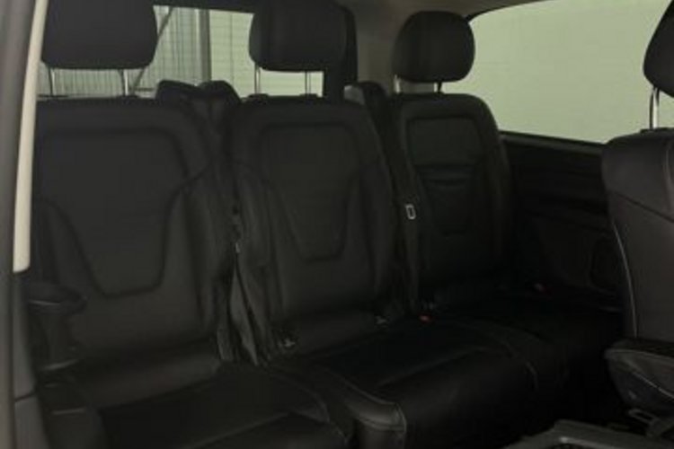 Mercedes-Benz V 220 V 220 d LANG 4M DESIGN 7SITZ+AHK+LUGANO+KAMERA+