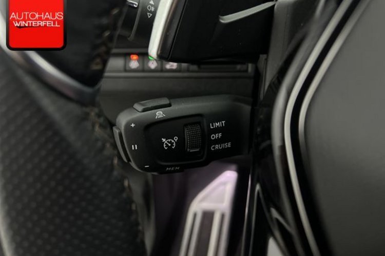 Peugeot 5008 5008 Hybrid 136 e-DSC GT BLACK TONE 7SITZ+PANO+