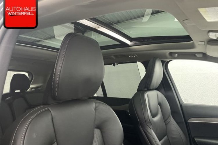 Volvo XC90 XC90 T8 PLUS DARK RECH AWD 7SITZ+PANO+AHK+STANDH
