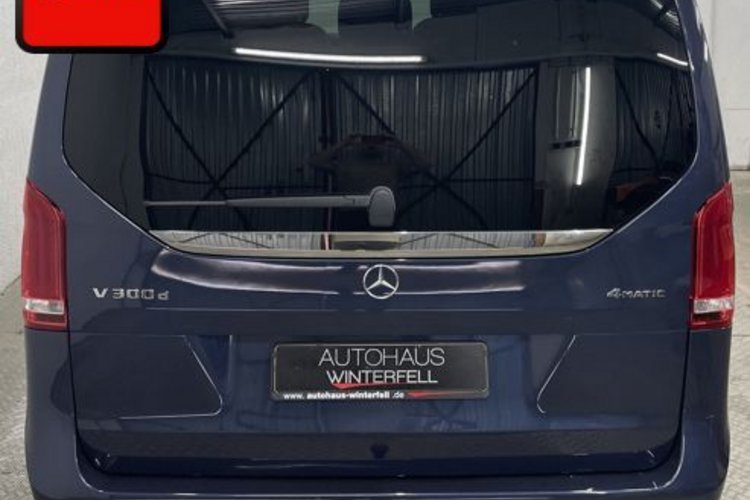 Mercedes-Benz V 300 V 300 d AMG 4M LANG 8SITZER+PANO+AHK+STANDH+360+