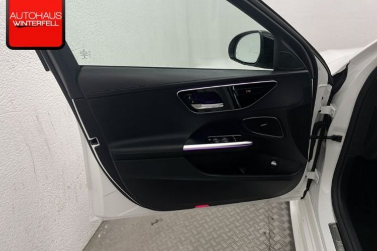 Mercedes-Benz C 300 C 300 AMG NIGHT DIGITAL+360+4-ZONEN+AUGMENTED+
