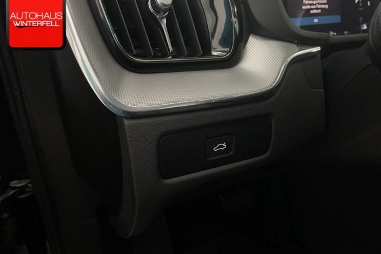 Volvo XC60 XC60 B5 B AWD Ultimate Dark PANO+B&amp;W+FOUR-C+360+