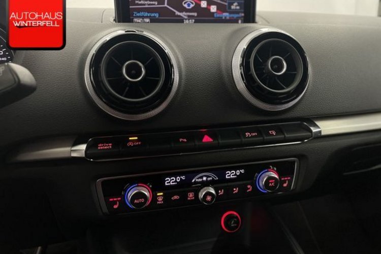 Audi A3 A3 Sportback 1.6 TDI S line ROTOR+KEYLESS+ACC+