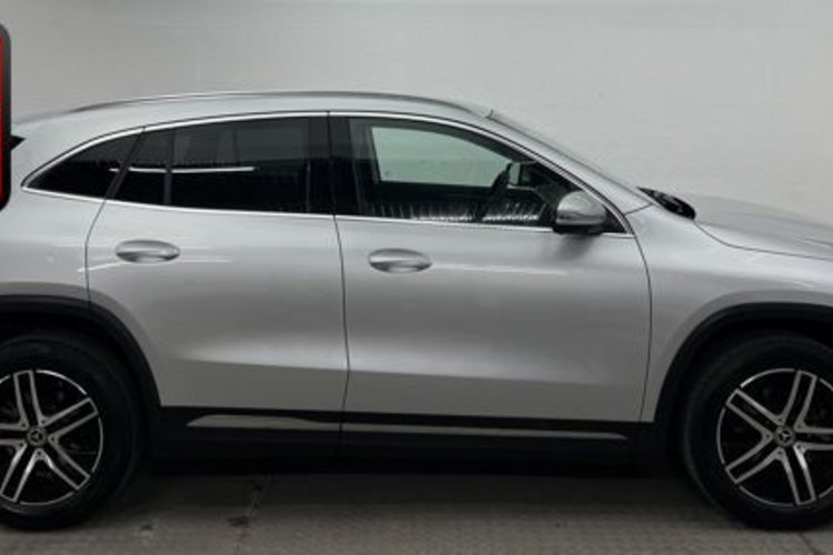 Mercedes-Benz GLA 220 GLA 220 d 4M PROGRESSIVE LED+360+MBUX+CARPLAY+