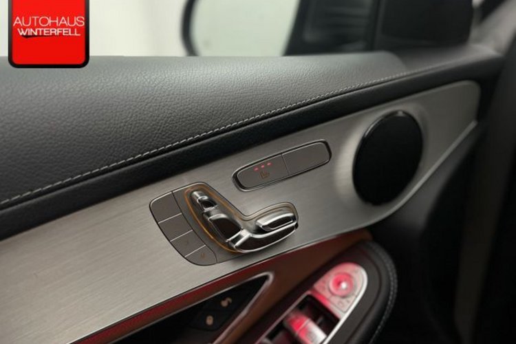 Mercedes-Benz GLC 300 GLC 300 de Coupe 4M AMG NIGHT CARBON AIRMATIC+