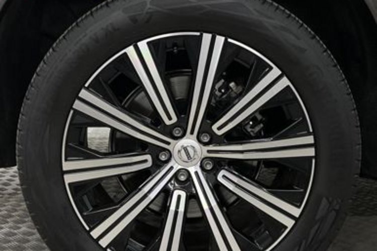 Volvo XC90 XC90 B5 D AWD Plus Bright 7SITZ+PANO+STANDHEIZUN