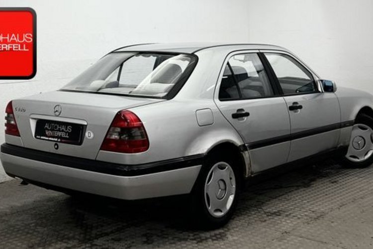 Mercedes-Benz C 180 C 180 RADIO+KASETTE+E-AUSSENSPIEGEL+