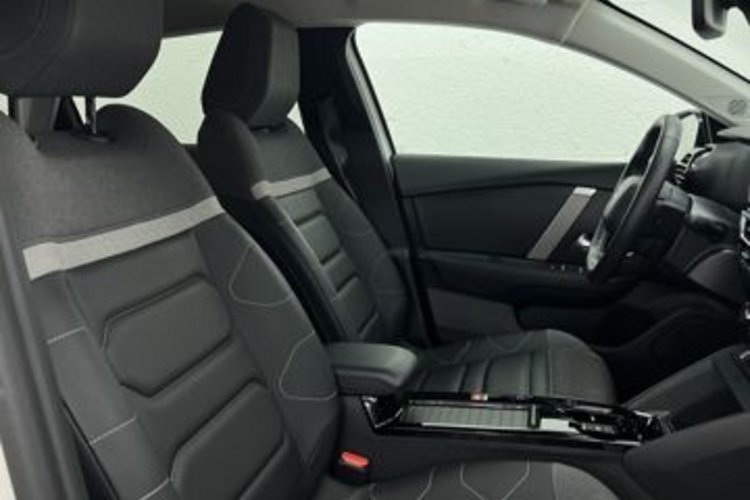 Citroën C4 X C4 X ELEKTRO 136 MAX KAMERA+HUD+ACC+WÄRMEPUMPE