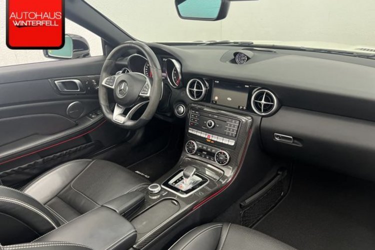 Mercedes-Benz SLC 43 AMG SLC 43 AMG PERFOR CARBON KAMERA+MEMO+KEYLESS