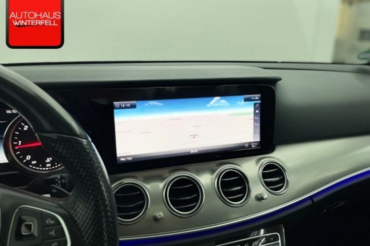 Mercedes-Benz E 220 E 220 d EXCLUSIVE SCHIEBEDACH+360+AHK+LED+3ZONEN