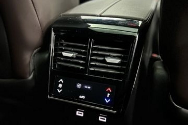 DS Automobiles DS7 (Crossback) DS7 Crossback 130 ANTOINE DE SAINT PANO+MEMORY