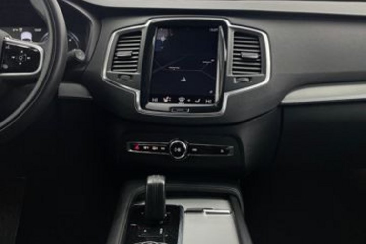 Volvo XC90 XC90 B5 D AWD PRO 7SITZER+KAMERA+KEYLESS+CARPLAY