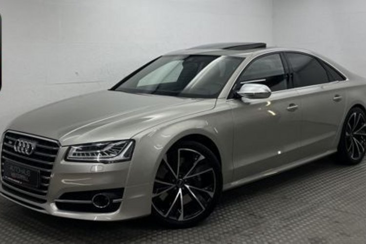 Audi S8 S8 4.0 TFSI Qu CARBON ESD+AHK+HUD+BOSE+MATRIX+