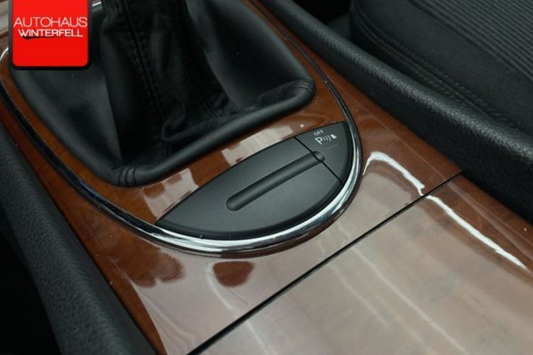 Mercedes-Benz E 200 E 200 Kompressor PDC+2-ZONEN+SITZHEIZ+TEMPOMAT+