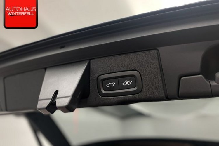 Volvo XC60 XC60 B5 D AWD Ultimate Dark POLESTAR PANO+LUFT+