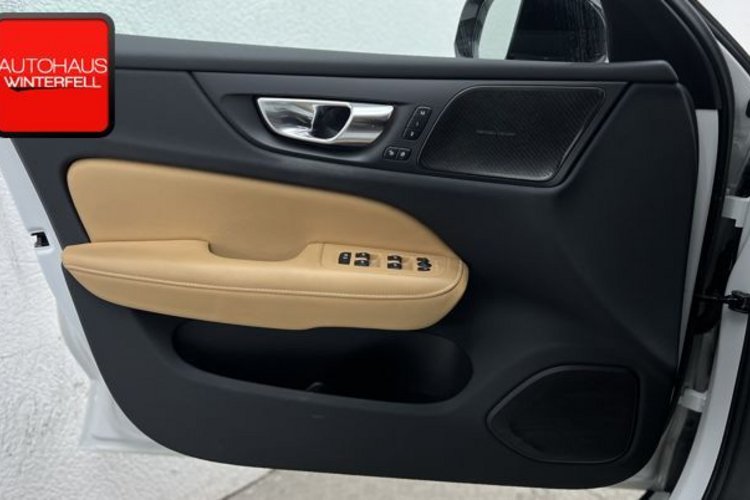 Volvo S60 S60 B5 B ULTIMATE DARK AWD GSD+20Z+AHK+STANDHZG+