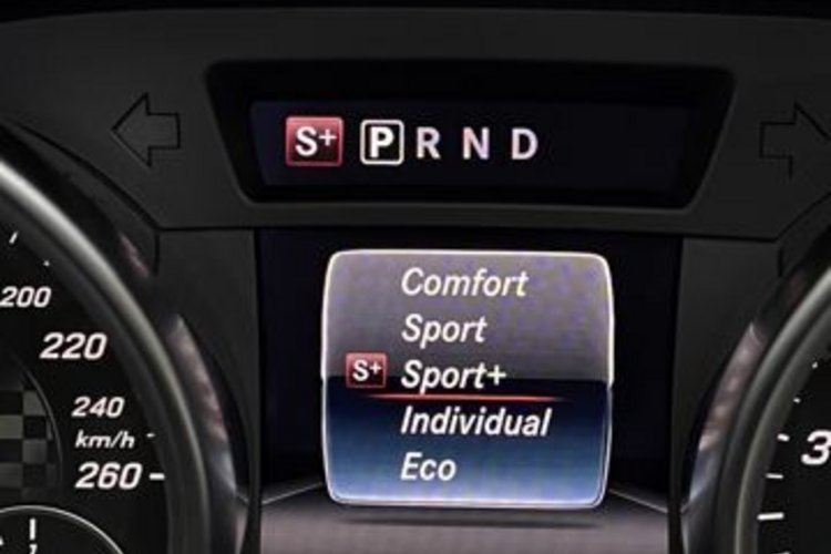 Mercedes-Benz SLC 300 SLC 300 AMG PANO+MEMO+H/K+CARPLAY+AIR-SCARF+