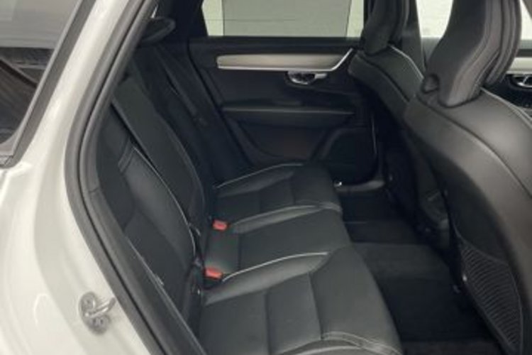 Volvo V90 V90 B4 D Plus Bright PANO+AHK+MEMORY+VOLL-LED+