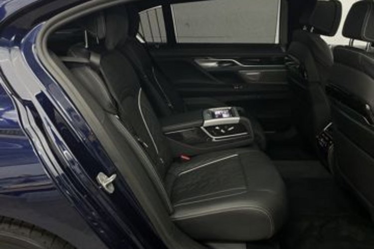 BMW 730 730 Ld xD LANG INDIVIDUAL+PANO-SKY+EXECUTIVE+