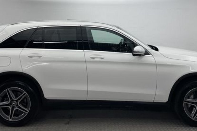 Mercedes-Benz GLC 300 GLC 300 e 4M AMG PANO+AHK+MEMO+360+HUD+DISTRONIC