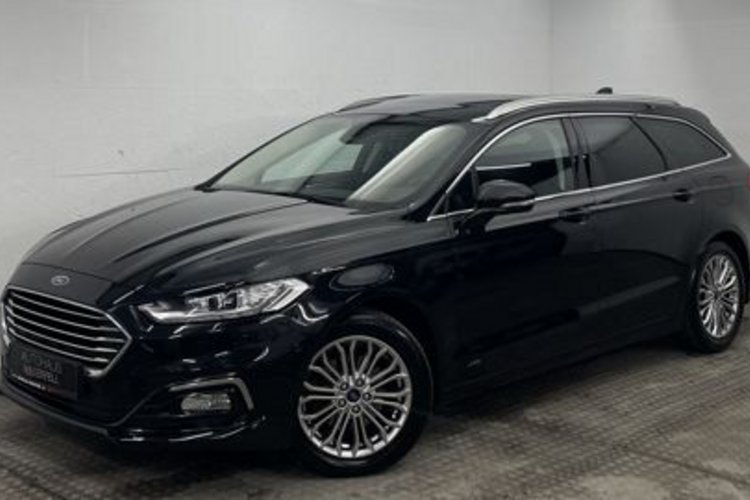 Ford Mondeo Mondeo Turnier 2.0 Titanium AWD PANO+KAMERA+LED+
