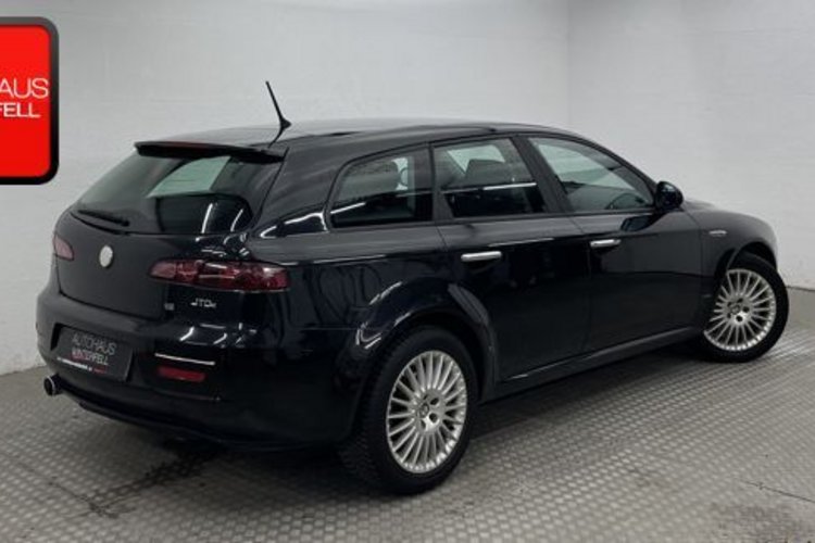 Alfa Romeo 159 Alfa 159 MEDIUM 1.9 JTD 8V TEMPOMAT+KLIMA+