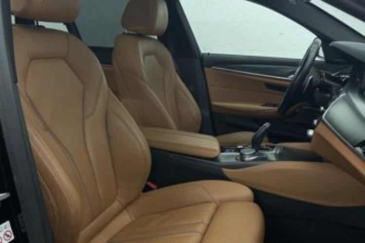 BMW 530 530 i xDrive Touring M SPORT PANO+AHK+360+HUD+