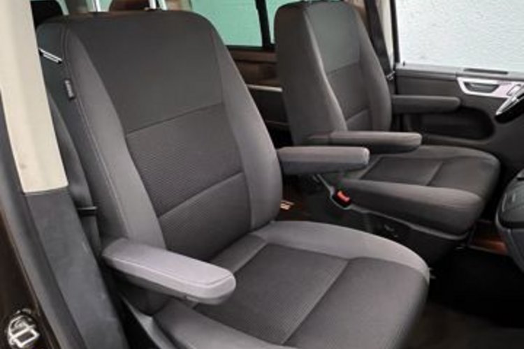 Volkswagen T5 Multivan T5 Multivan 2.0 TDI Comfortline 7SITZ+ESD+AHK+