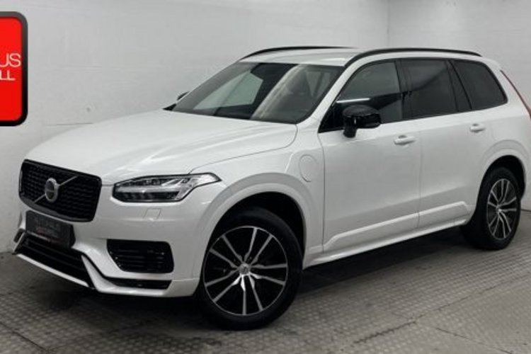 Volvo XC90 XC90 T8 AWD RECH RDesign 7SITZ+AHK+KEYLESS+H/K+